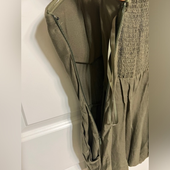 NWT 2B BeBe green studded romper size Small - Picture 4 of 11